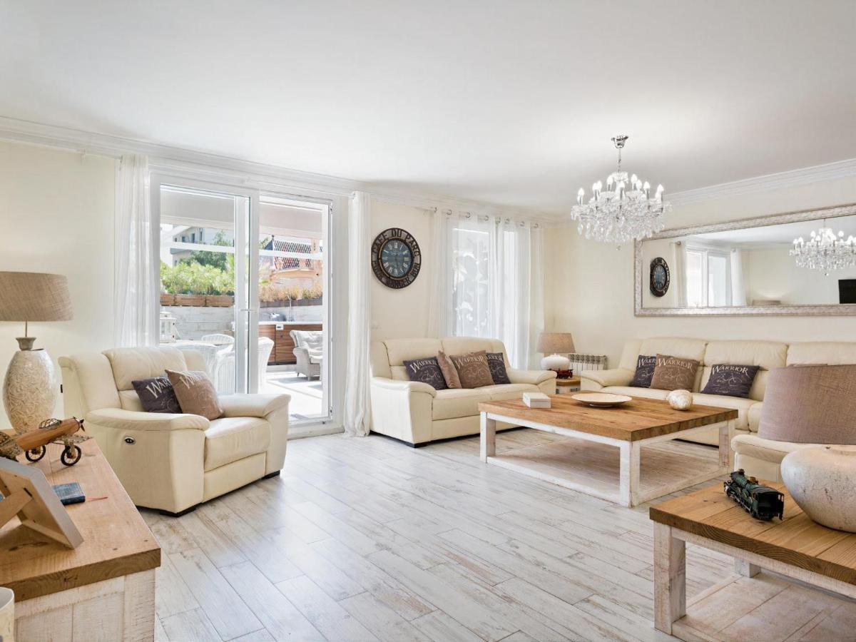 Sitges Spaces Mediterranean Apartments 5 Bedrooms, 4 Bathrooms, 75M2 Terrace, Centre Sitges- Sleeps 11 Luaran gambar