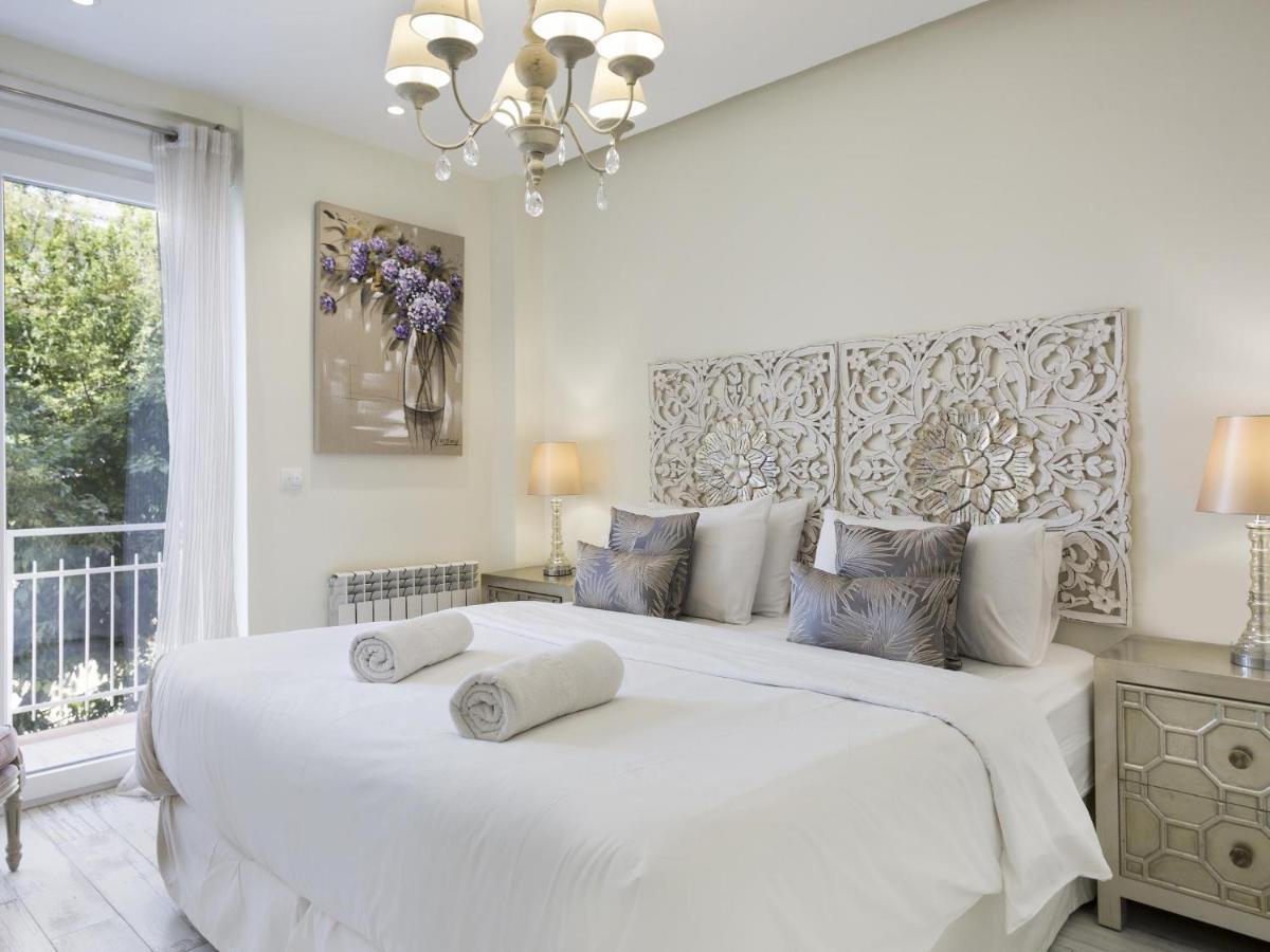 Sitges Spaces Mediterranean Apartments 5 Bedrooms, 4 Bathrooms, 75M2 Terrace, Centre Sitges- Sleeps 11 Luaran gambar