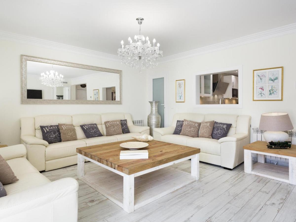 Sitges Spaces Mediterranean Apartments 5 Bedrooms, 4 Bathrooms, 75M2 Terrace, Centre Sitges- Sleeps 11 Luaran gambar
